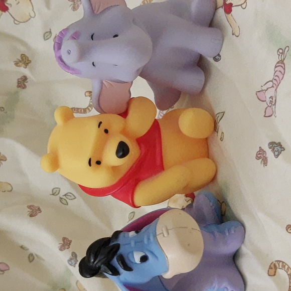Disney Winnie The Pooh and Friends Bundle Book Toy Activity Collectibles - Picture 12 of 17